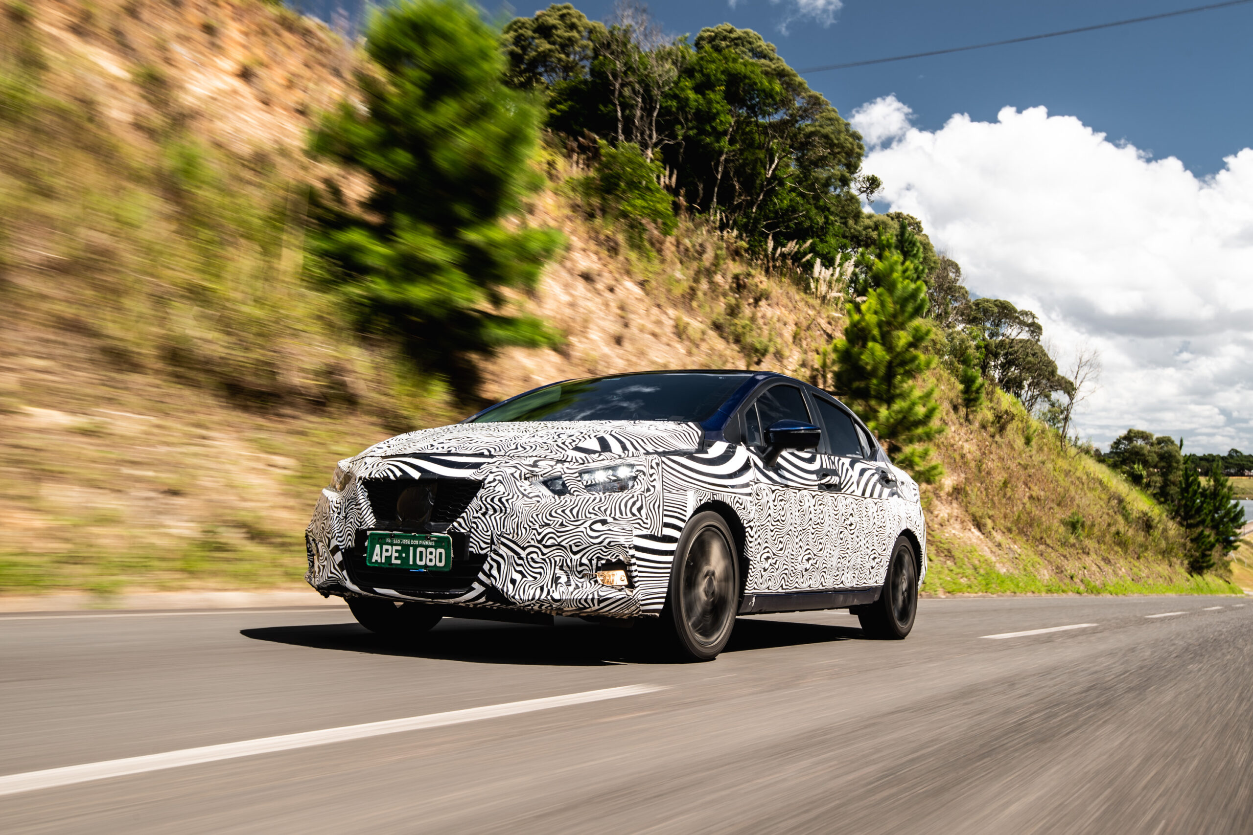 Nissan revela que já rodou 1 milhão de km com o novo Versa, mas e os pneus? Nós temos um palpite!