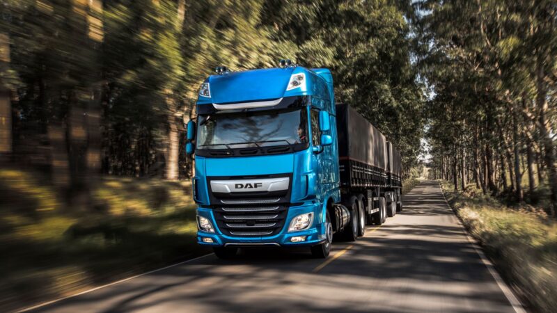 DAF Caminhões ultrapassa a marca de 2 mil unidades do Novo XF em circulação no Brasil