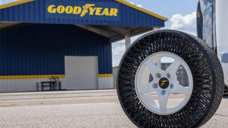 Goodyear testa seu protótipo de pneu sem ar, ou “pneu não pneumático” (NPT)