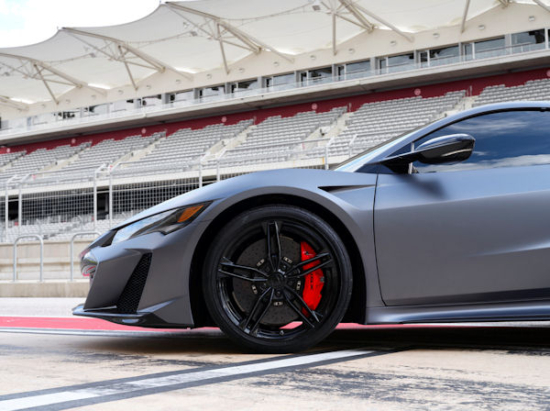 Pirelli desenvolve pneu exclusivo para superesportivo Acura NSX Tipo S