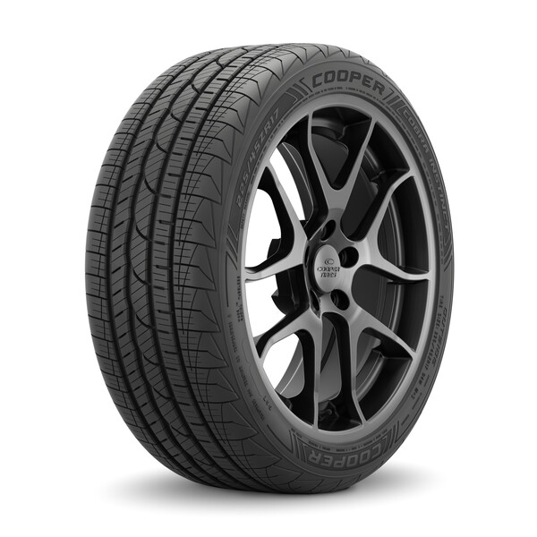 Goodyear apresenta seu novo all-season Cooper Cobra Instinct na América do Norte