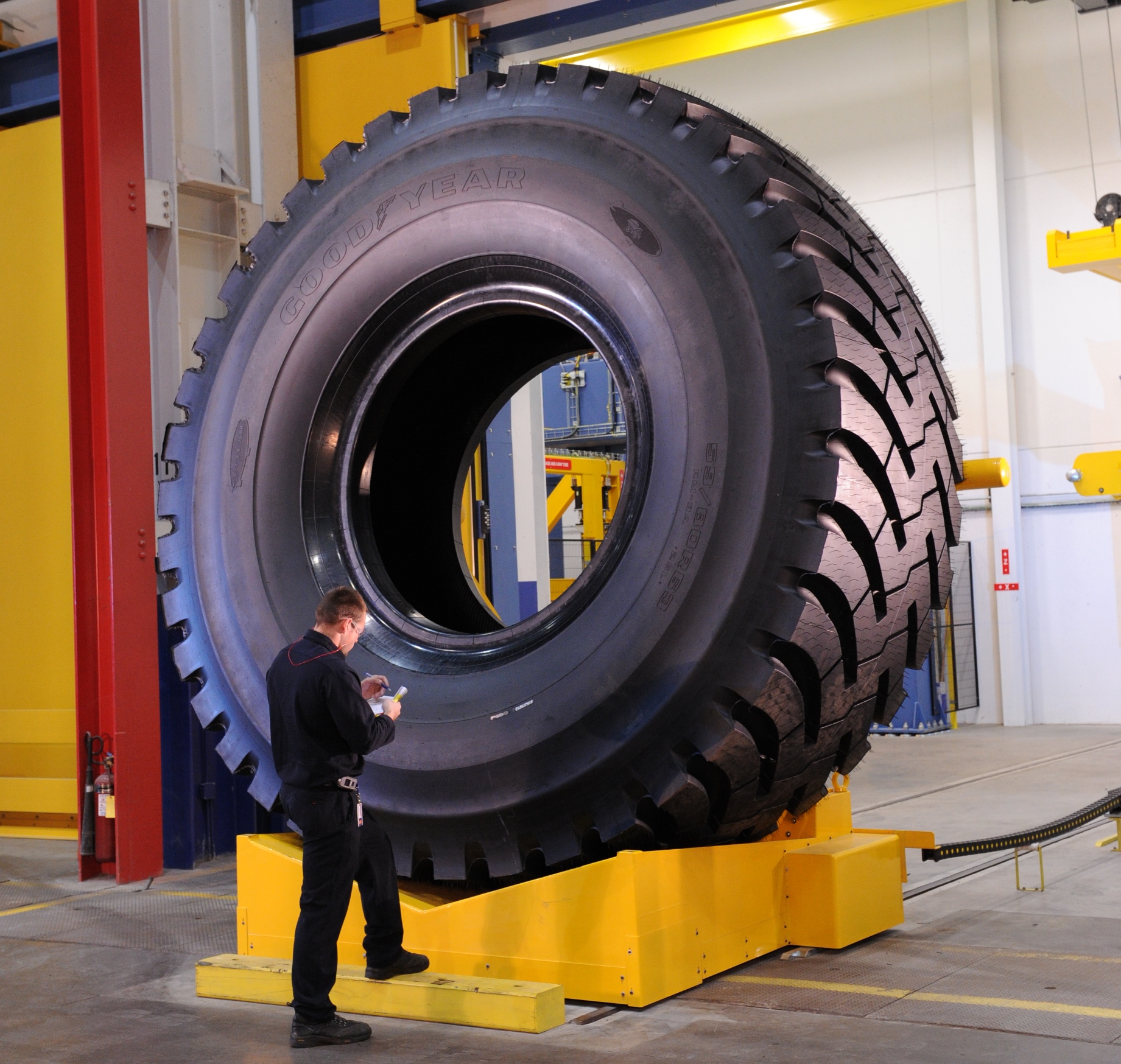 Agora só sobrou ela! Yokohama negocia a aquisição da divisão OTR da Goodyear